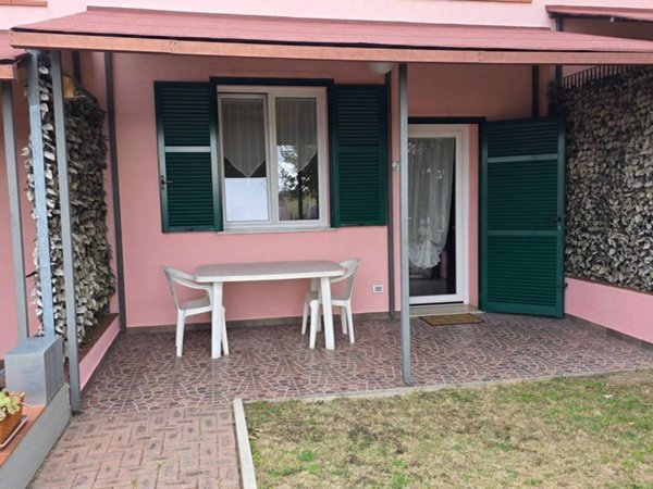 casa indipendente in vendita a Savona