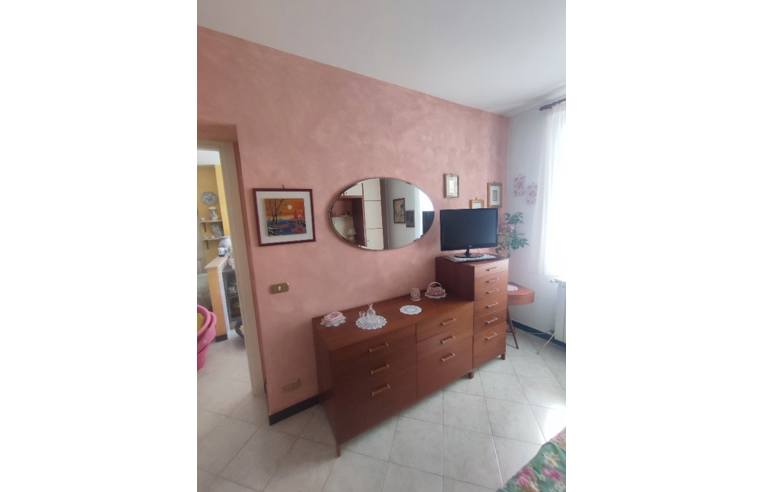 appartamento in vendita a Savona in zona Santuario