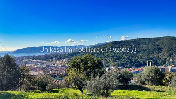 casa indipendente in vendita a Savona