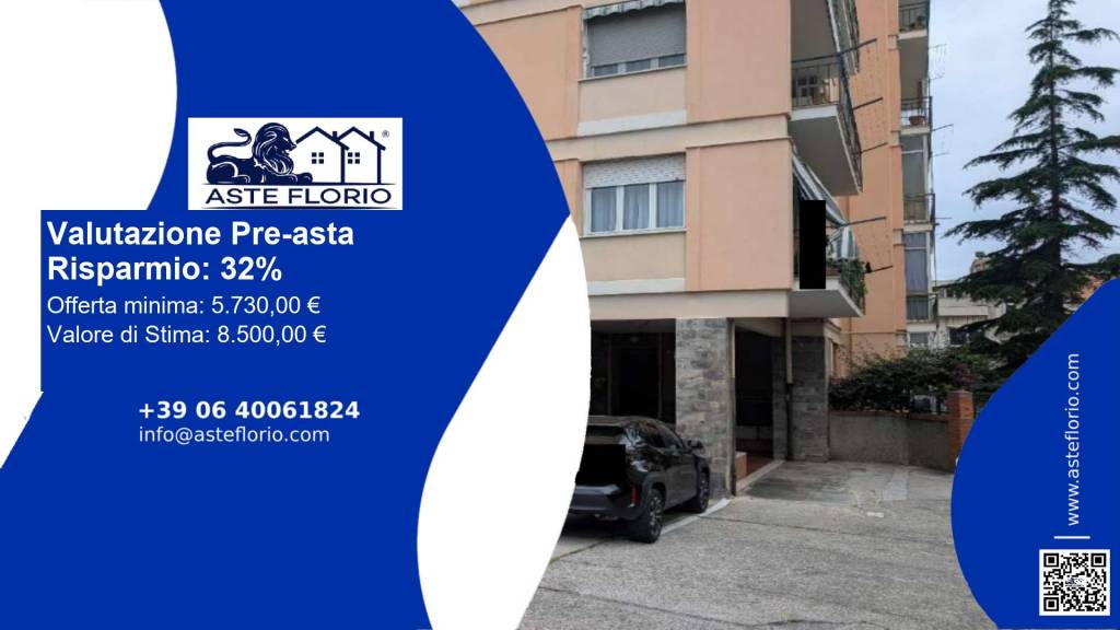 locale commerciale in vendita a Savona