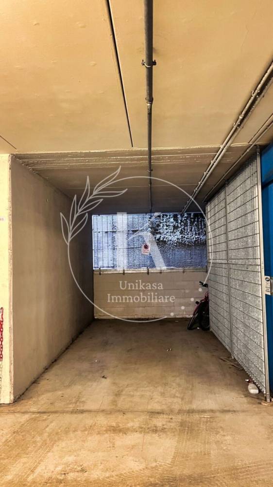 locale di sgombero in vendita a Savona in zona Centro Storico