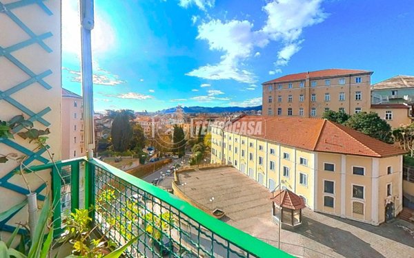 appartamento in vendita a Savona