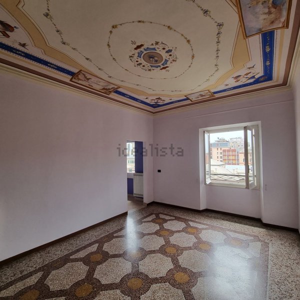 appartamento in vendita a Savona in zona Centro Storico