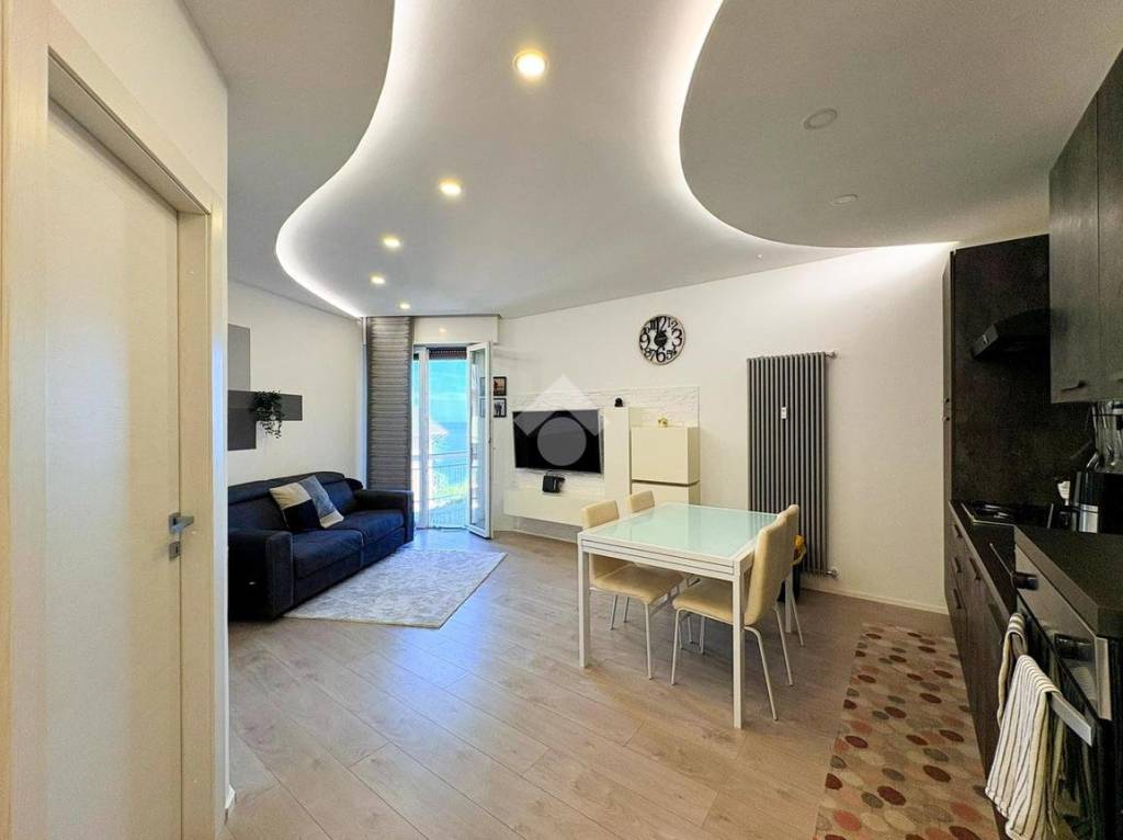 appartamento in vendita a Savona in zona Centro Storico