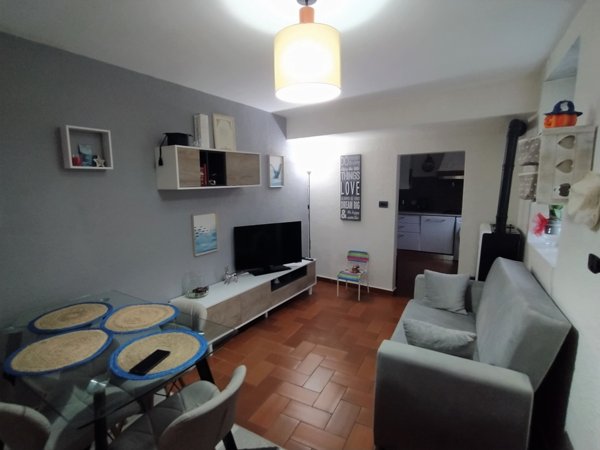 casa indipendente in vendita a Savona in zona Cimavalle / Botta