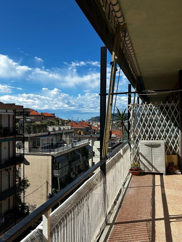 appartamento in vendita a Savona in zona Centro Storico