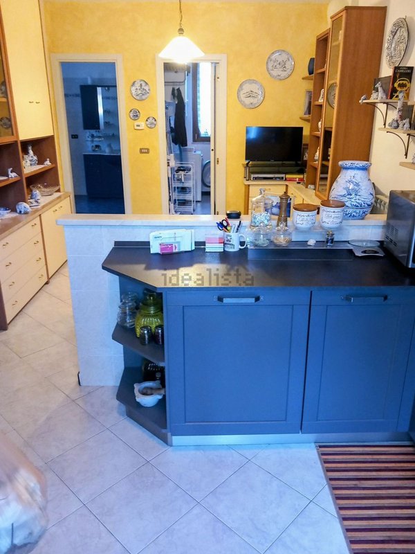 appartamento in vendita a Savona in zona Santuario