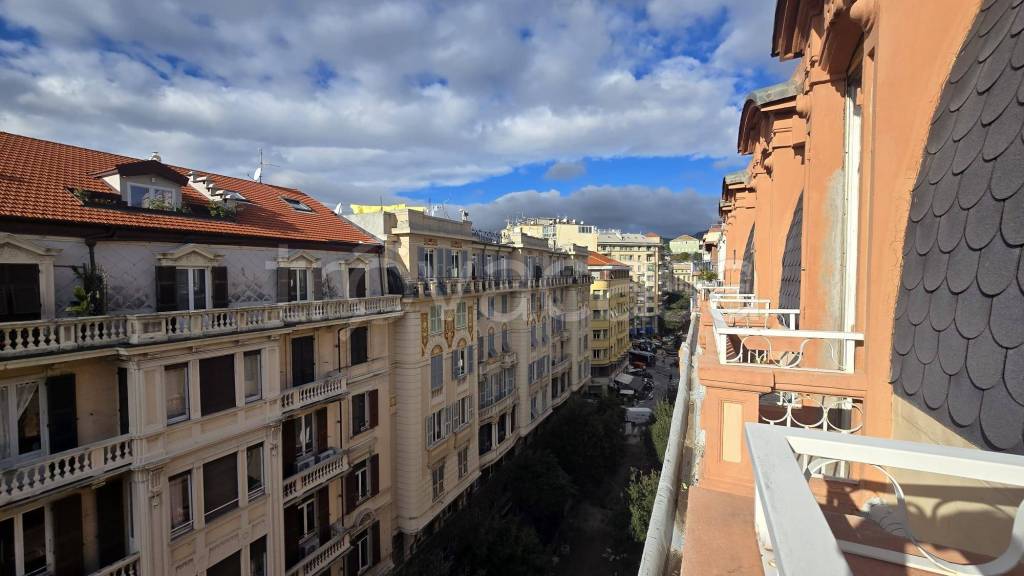 appartamento in vendita a Savona in zona Centro Storico
