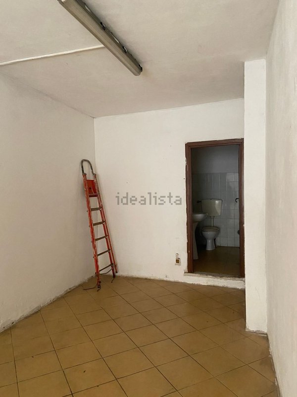 locale di sgombero in vendita a Savona