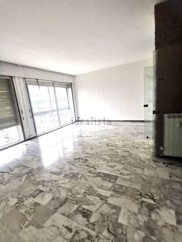 appartamento in vendita a Savona in zona Centro Storico