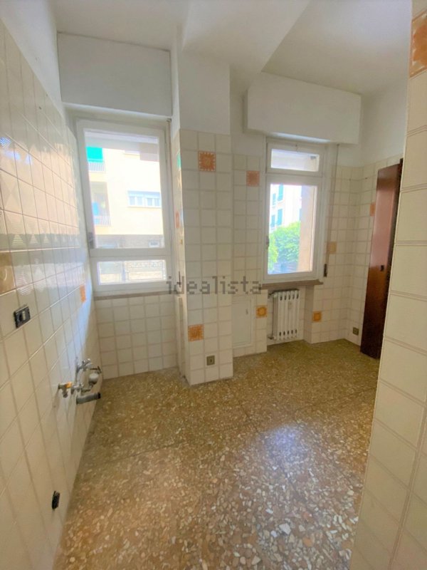 appartamento in vendita a Savona in zona Centro Storico