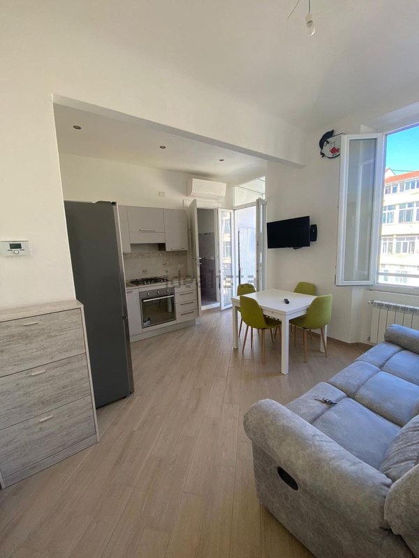 appartamento in vendita a Savona in zona Centro Storico