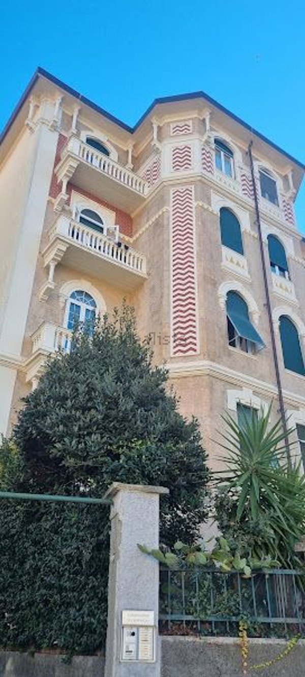 appartamento in vendita a Savona in zona Centro Storico