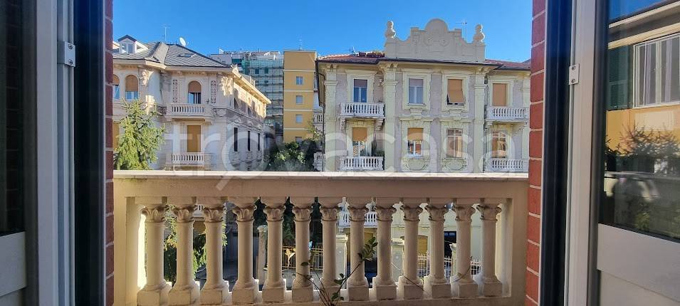 appartamento in vendita a Savona in zona Centro Storico