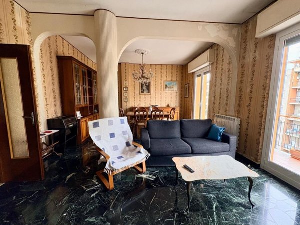 appartamento in vendita a Savona in zona Centro Storico