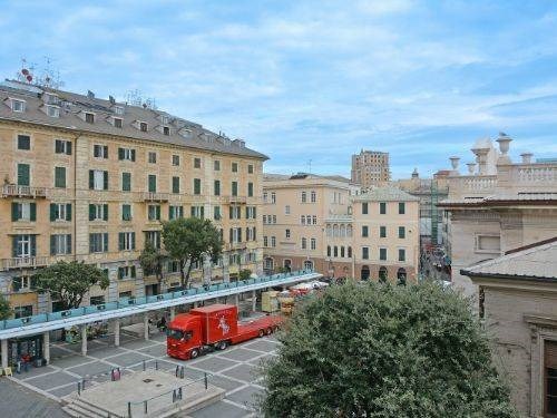 appartamento in vendita a Savona in zona Centro Storico