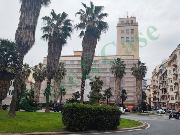 appartamento in vendita a Savona in zona Centro Storico