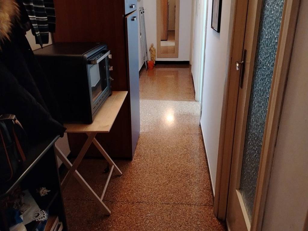 appartamento in vendita a Savona in zona Montemoro