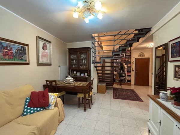 appartamento in vendita a Savona in zona Centro Storico