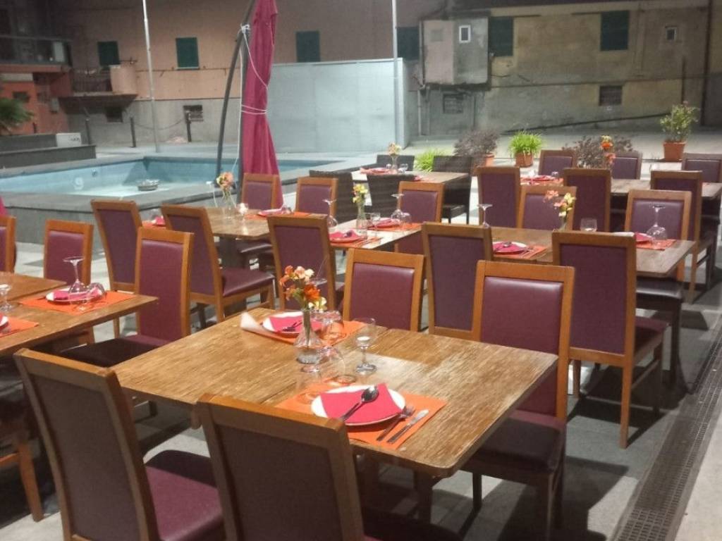 negozio in vendita a Savona in zona Centro Storico