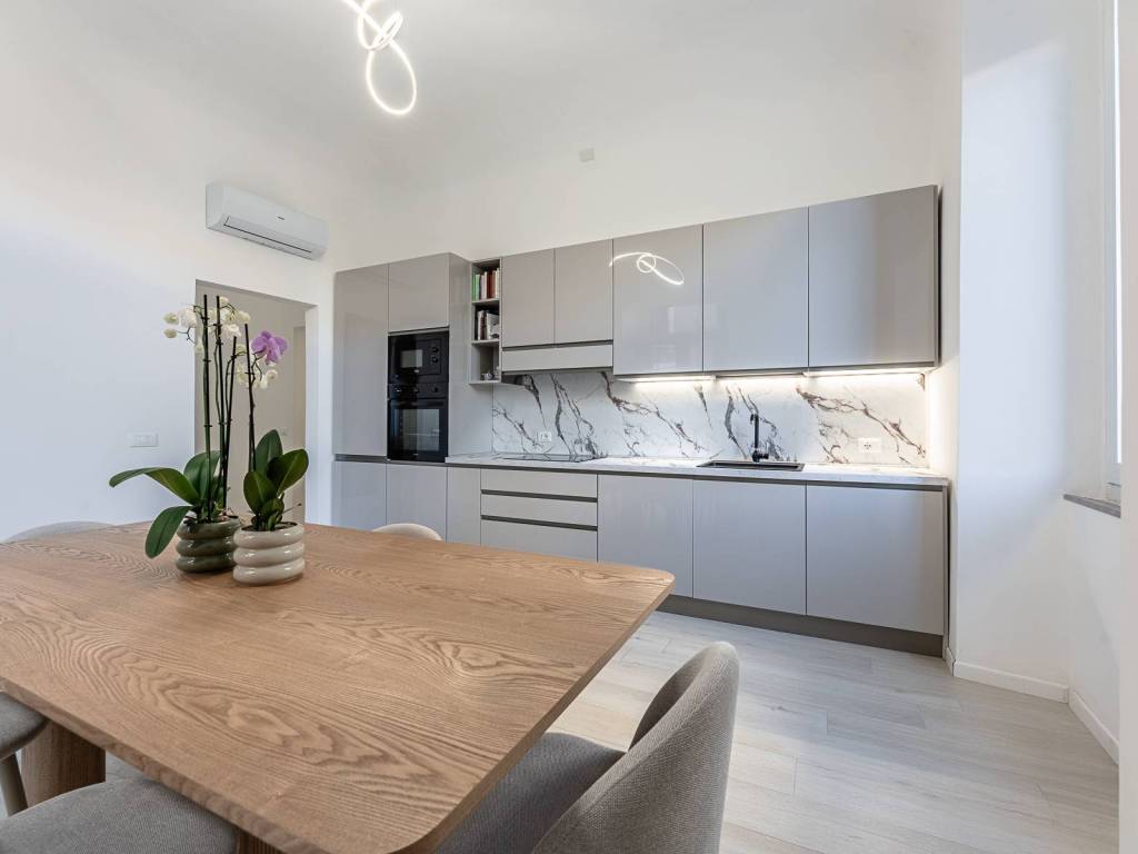 appartamento in vendita a Savona in zona Centro Storico