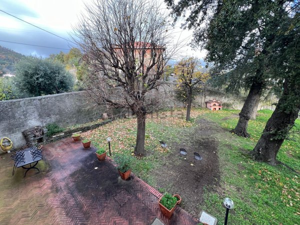 casa indipendente in vendita a Savona