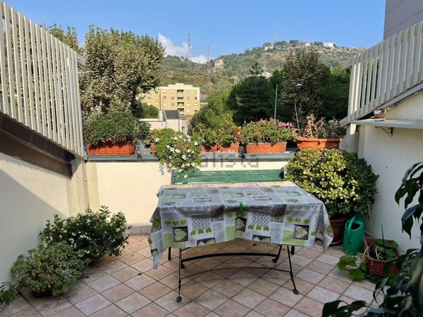 casa indipendente in vendita a Savona