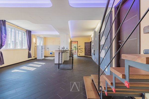 casa indipendente in vendita a Savona