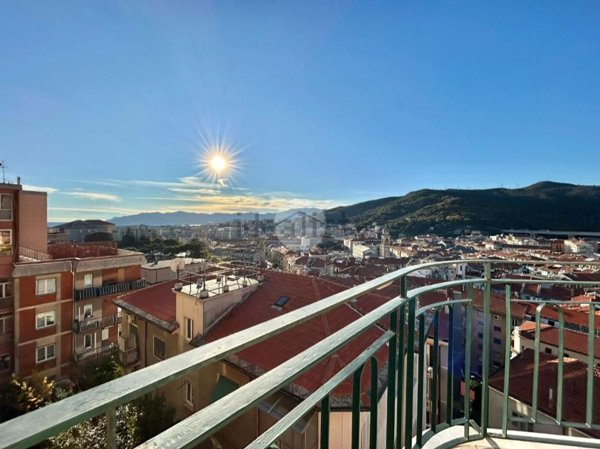 appartamento in vendita a Savona