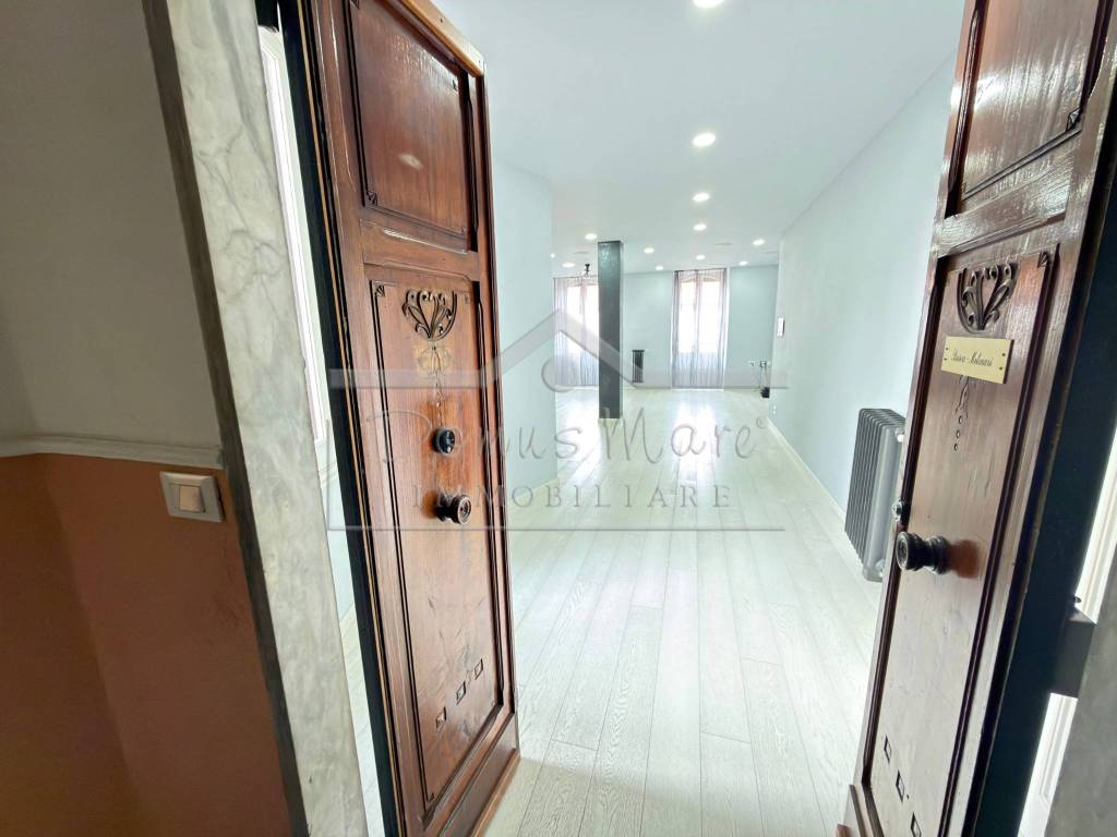 appartamento in vendita a Savona in zona Centro Storico