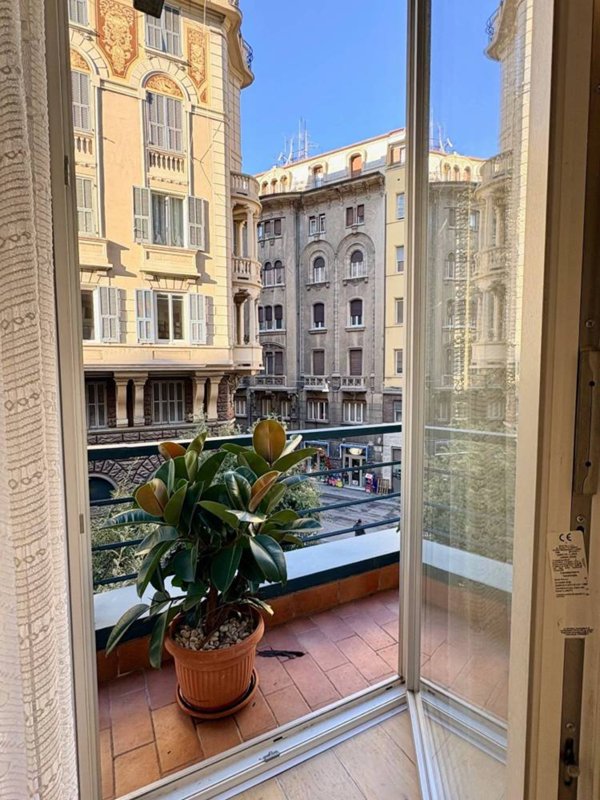 appartamento in vendita a Savona in zona Centro Storico