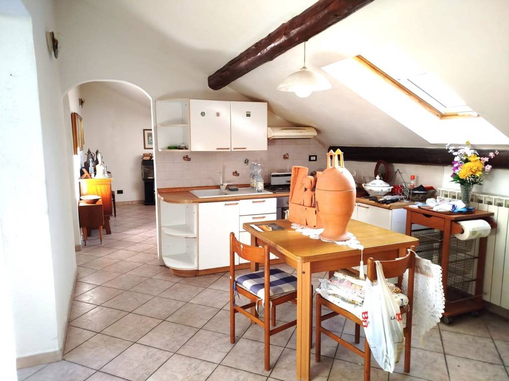 appartamento in vendita a Savona in zona Centro Storico