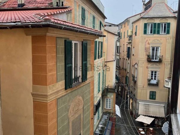 appartamento in vendita a Savona in zona Centro Storico
