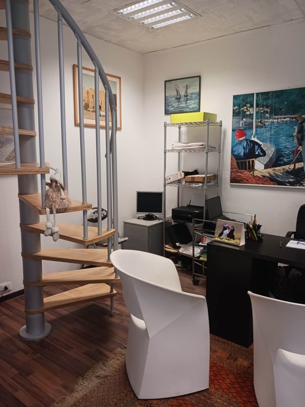 negozio in vendita a Savona in zona Centro Storico