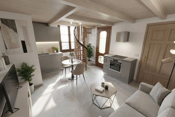 appartamento in vendita a Savona in zona Centro Storico