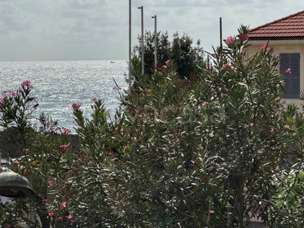 appartamento in vendita a Savona