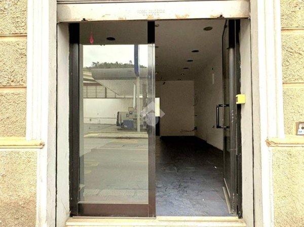 negozio in vendita a Savona