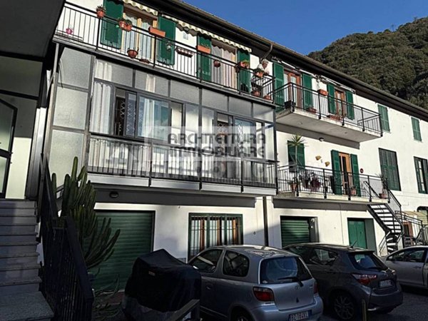 appartamento in vendita a Savona in zona Santuario