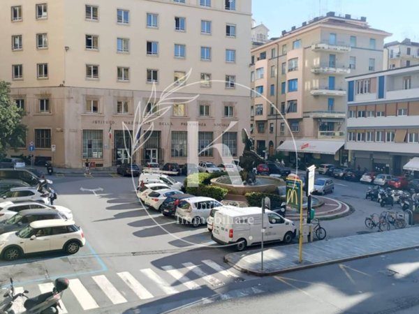 appartamento in vendita a Savona in zona Centro Storico