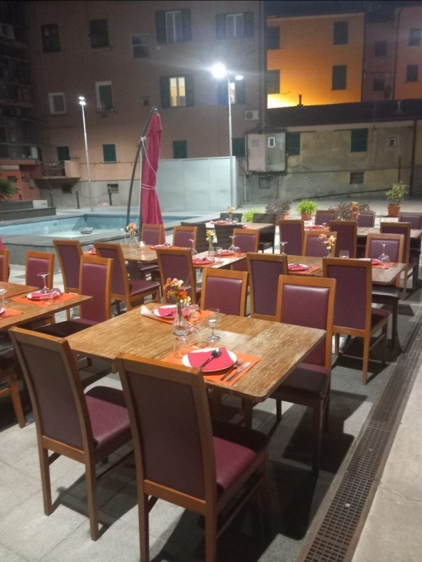 negozio in vendita a Savona in zona Centro Storico