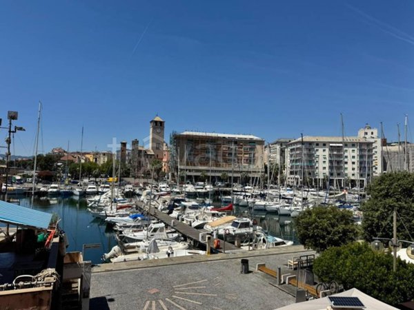 appartamento in vendita a Savona in zona Centro Storico