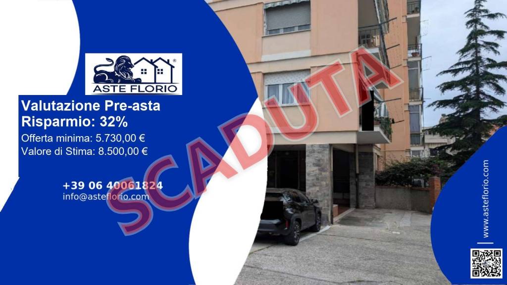 locale commerciale in vendita a Savona