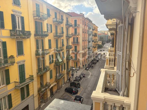 appartamento in vendita a Savona in zona Centro Storico