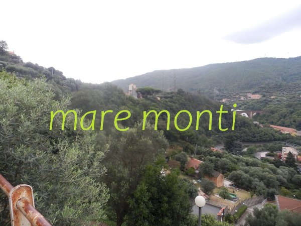 appartamento in vendita a Savona in zona Marmorassi