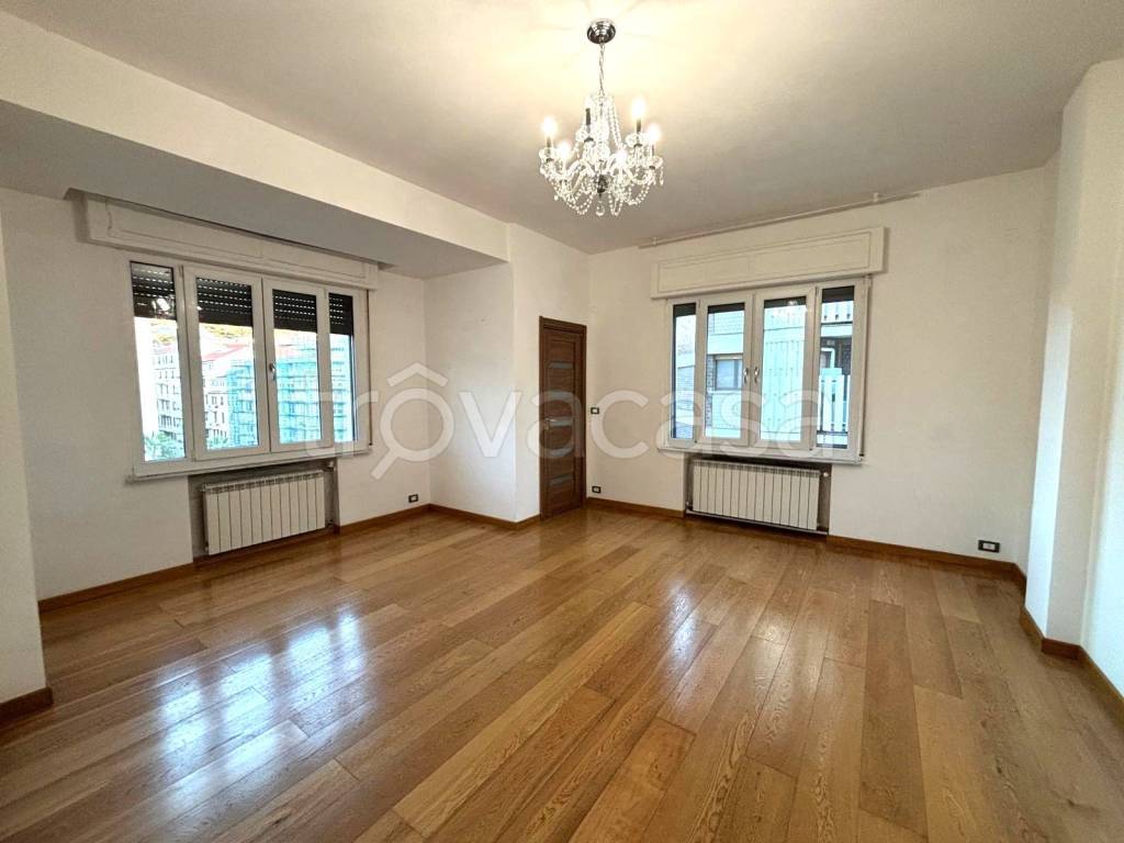 appartamento in vendita a Savona in zona Centro Storico