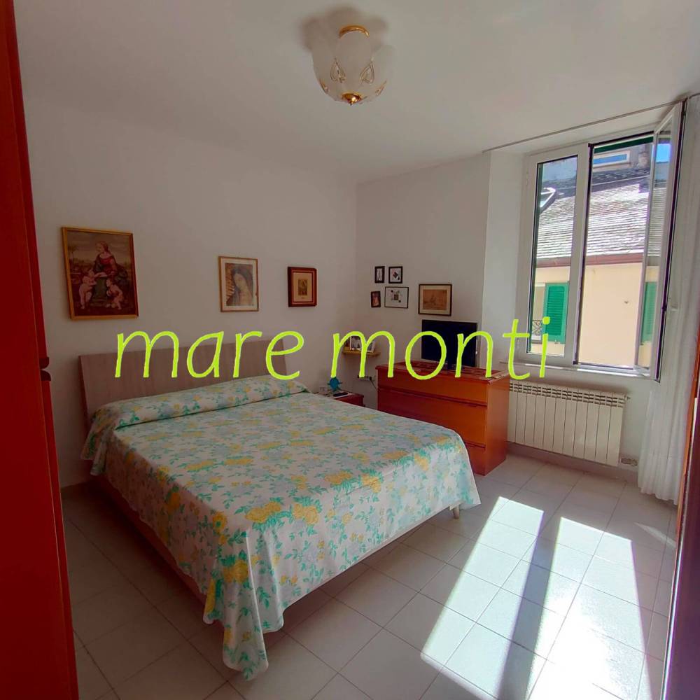 appartamento in vendita a Savona in zona Centro Storico