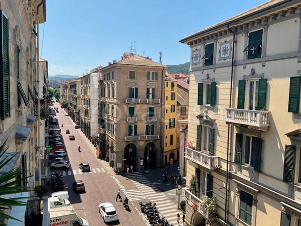 appartamento in vendita a Savona in zona Centro Storico