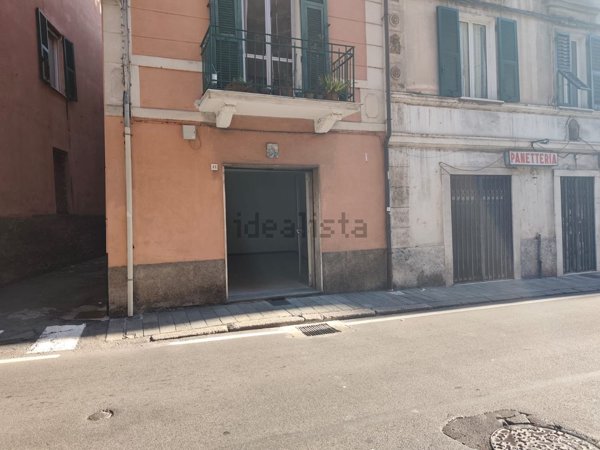 negozio in vendita a Savona