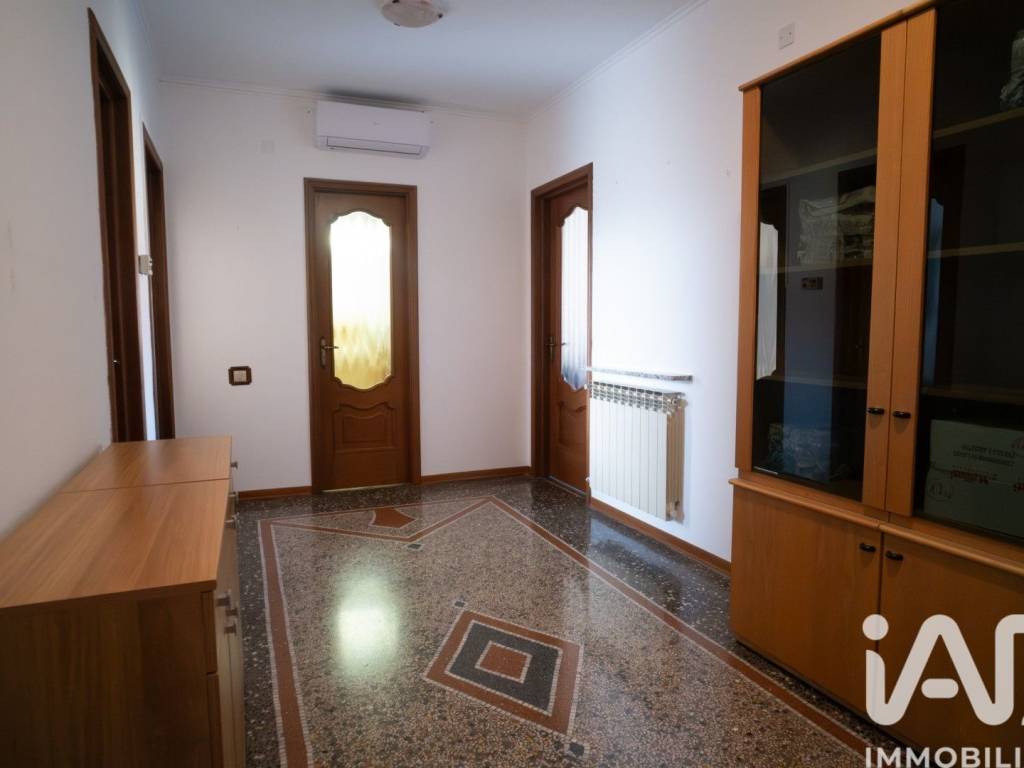 appartamento in vendita a Savona in zona Centro Storico