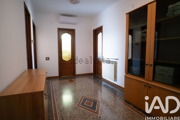 appartamento in vendita a Savona in zona Centro Storico